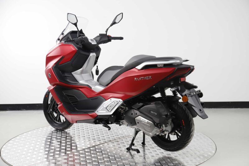 Modelo Speeder Scooter de Gasolina 125cc - Image 3