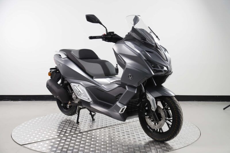 Modelo Speeder Scooter de Gasolina 250cc - Image 2